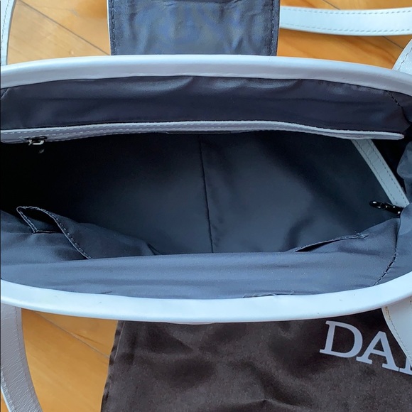 NWOT White Leather Purse from Danier - Picture 5 of 7